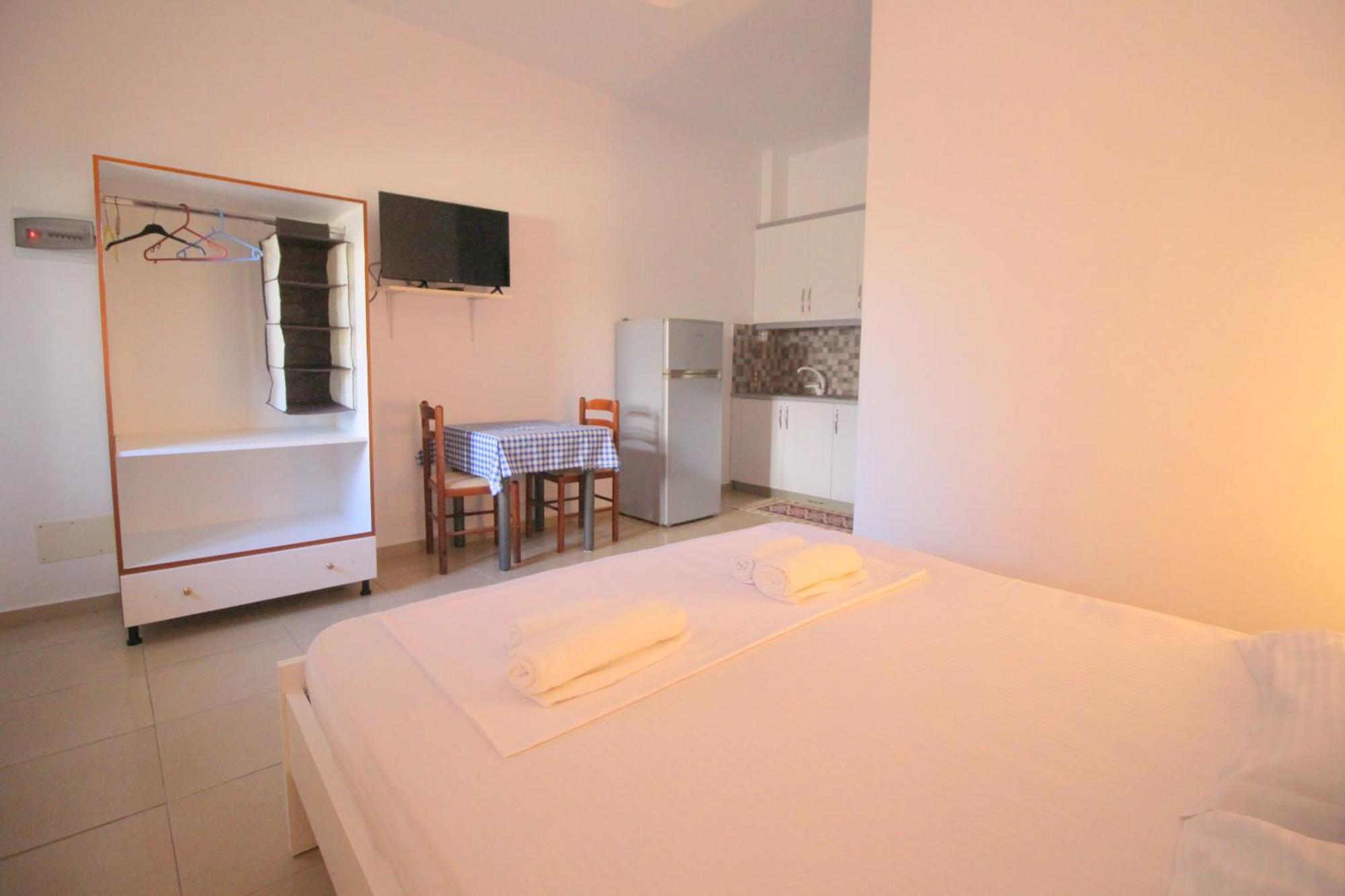 Ksamil City Center Villa Bagian luar foto
