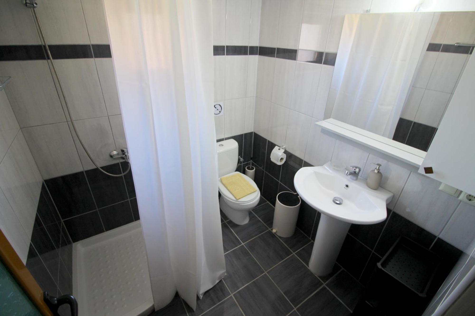 Ksamil City Center Villa Bagian luar foto