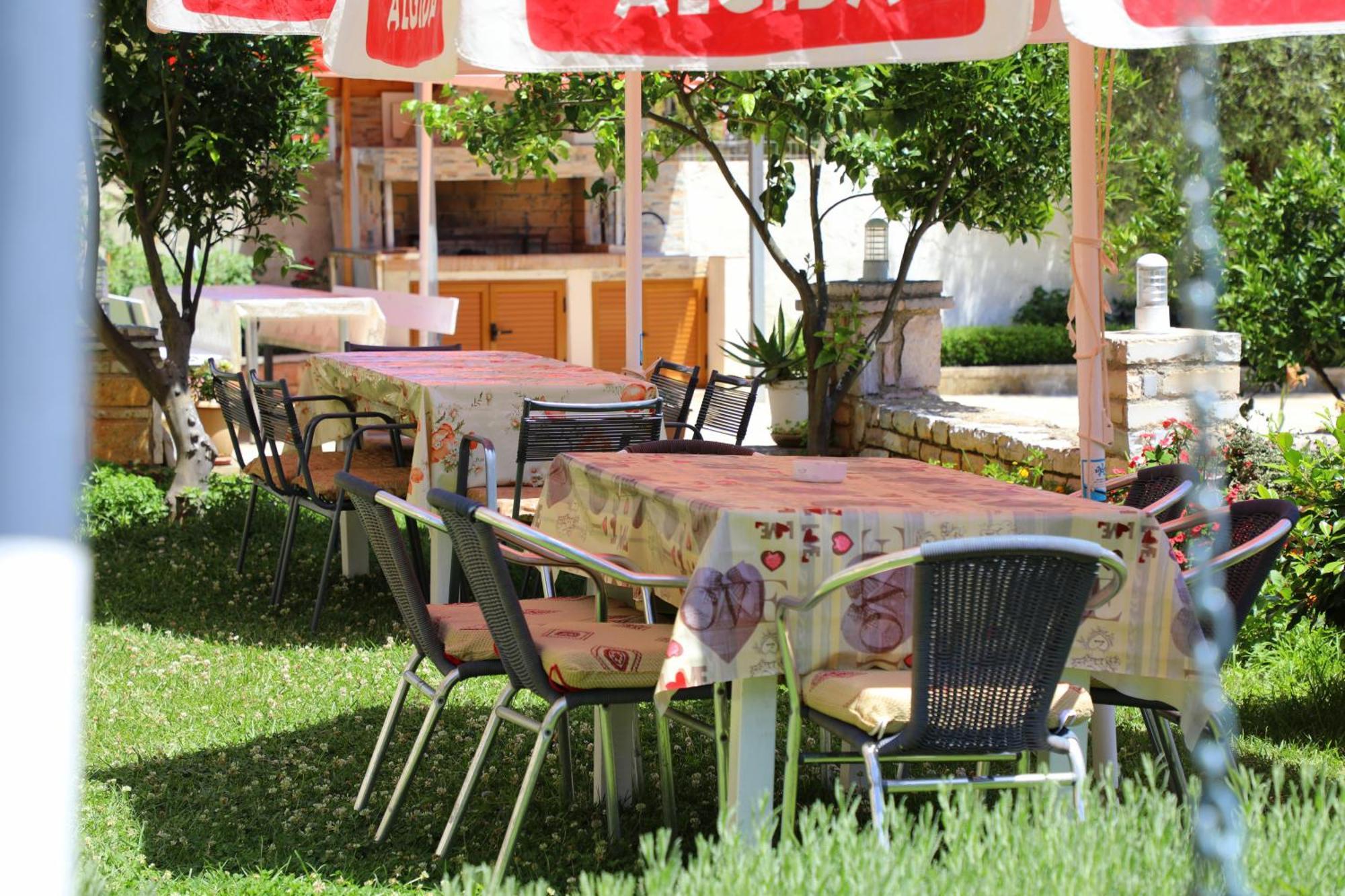 Ksamil City Center Villa Bagian luar foto