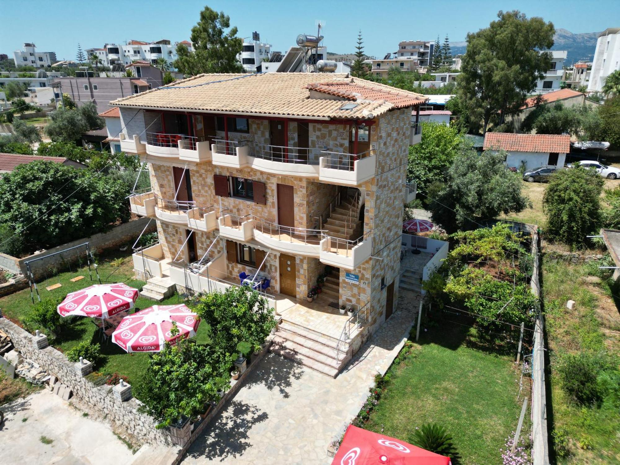 Ksamil City Center Villa Bagian luar foto